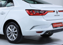 Tr’nin en uygunu 2.El otomobilimden kimlikle 350,000₺ 2018 model Renault megane 1.5 otomatik vites dizel