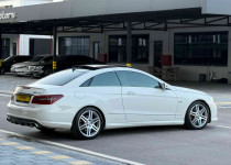 BOYASIZ MERCEDES E350 CDİ AMG PRMIUM CAM TVN&SGTMA&KRMZI KLTK””