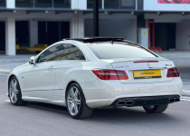 BOYASIZ MERCEDES E350 CDİ AMG PRMIUM CAM TVN&SGTMA&KRMZI KLTK””