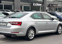 CEYLİN OTOMOTİVDEN 2019 MODEL HATASIZ BOYASIZ SKODA SÜPER-B