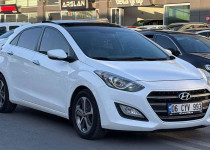 CEYLİN OTOMOTİVDEN 2015 MODEL DEĞİŞENSİZ DİZEL OTOMATİK İ30