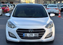 CEYLİN OTOMOTİVDEN 2015 MODEL DEĞİŞENSİZ DİZEL OTOMATİK İ30