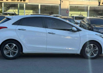 CEYLİN OTOMOTİVDEN 2015 MODEL DEĞİŞENSİZ DİZEL OTOMATİK İ30