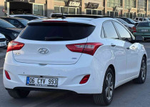 CEYLİN OTOMOTİVDEN 2015 MODEL DEĞİŞENSİZ DİZEL OTOMATİK İ30