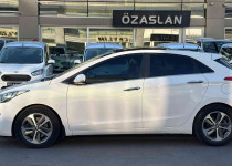 CEYLİN OTOMOTİVDEN 2015 MODEL DEĞİŞENSİZ DİZEL OTOMATİK İ30