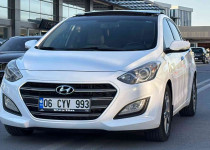 CEYLİN OTOMOTİVDEN 2015 MODEL DEĞİŞENSİZ DİZEL OTOMATİK İ30