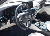 BMW 520i SEDAN LCI 1.6 170 LUXURY LINE