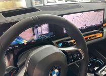 VİP OTO‘ DAN 2024 5.20i M-SPORT HEAD+KEYLESGO+H.CARDON+LASER+360