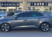 CEYLİN OTOMOTİVDEN 2019 MODEL DEĞİŞENSİZ CAMTAVANLI MEGANE 4