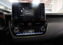 TOYOTA COROLLA 1.8 HYBRID FLAME X-PACK E-CVT