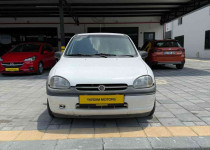 1996 MODEL OPEL CORSA