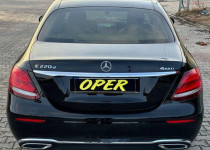 OPER OTOMOTİV DEN 2017 MODEL E220 4 MATİC HATASIZ BOYASIZ