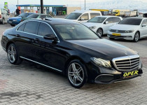 OPER OTOMOTİV DEN 2017 MODEL E220 4 MATİC HATASIZ BOYASIZ