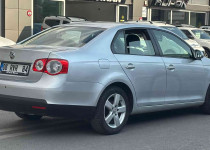 CEYLİN OTOMOTİVDEN 2009 DEĞİŞENSİZ KAYITSIZ VW JETTA++