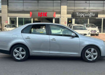 CEYLİN OTOMOTİVDEN 2009 DEĞİŞENSİZ KAYITSIZ VW JETTA++