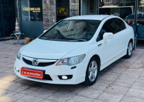 2.EL OTOMOBİLİMDEN VERGİ LEVHALILARA 150.000₺ KİMLİKLE 250.000₺ peşinatla 2011 MODEL HONDA CİVİC 1.6 VİTEC PREMİUM PAKET HATASIZ BOYASIZ 307,000 km bütün ağır bakımları ya