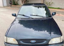 Di̇ri̇li̇ş Otomoti̇vden Ful Bakimli Masrafsiz Darbesi̇z Ford Escort**