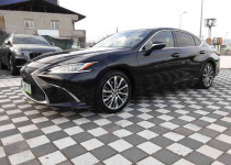 LEXUS ES 300H BUSINESS PLUS E-CVT