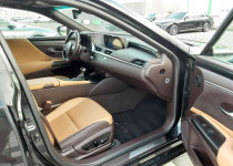 LEXUS ES 300H BUSINESS PLUS E-CVT