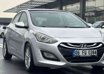 CEYLİN OTOMOTİVDEN 2013 MODEL DEĞİŞENSİZ CAM TAVANLI HYUNDAİ İ30