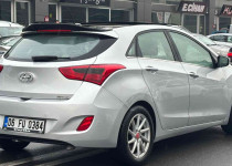 CEYLİN OTOMOTİVDEN 2013 MODEL DEĞİŞENSİZ CAM TAVANLI HYUNDAİ İ30