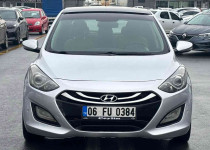 CEYLİN OTOMOTİVDEN 2013 MODEL DEĞİŞENSİZ CAM TAVANLI HYUNDAİ İ30