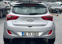 CEYLİN OTOMOTİVDEN 2013 MODEL DEĞİŞENSİZ CAM TAVANLI HYUNDAİ İ30