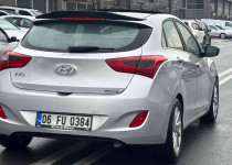 CEYLİN OTOMOTİVDEN 2013 MODEL DEĞİŞENSİZ CAM TAVANLI HYUNDAİ İ30