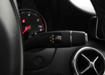 2017 MERCEDES A 180 d