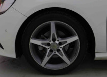 2017 MERCEDES A 180 d
