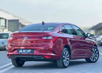 AKİF ‘den 2o23 Megane 1.3 TCe EDC İCON Hatasız-Boyasız(54.000km)