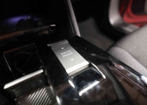 CITROEN C4 X SHINE 1.2 PURETECH 130 EAT8