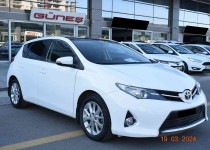 2013 Toyota AURİS 1.6 Benzin OTOMATİK 132 Beygir CAM TAVANLI
