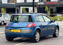 2004 MEGANE 2 DYNMAMİQUE OTOMATİK VİTES CAM TAVAN””