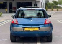 2004 MEGANE 2 DYNMAMİQUE OTOMATİK VİTES CAM TAVAN””