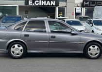 CEYLİN OTOMOTİVDEN 2001 MODEL DEĞİŞENSİZ MASRAFSIZ OPEL VECTRA