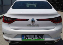 RENAULT MEGANE SEDAN JOY 1.3 TCE EDC 140 FAZ2