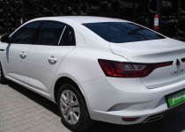 RENAULT MEGANE SEDAN JOY 1.3 TCE EDC 140 FAZ2