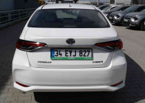 TOYOTA COROLLA 1.8 HYBRID DREAM E-CVT