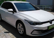 VOLKSWAGEN GOLF 1.0 eTSI 110 DSG LIFE