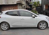 RENAULT CLIO TOUCH 1.0 TCE X-TRONIC 90