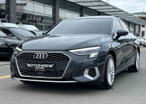 2023 74.000 KM‘DE HATASIZ BOYASIZ CAM TAVANLI ADVANCED A3 SEDAN