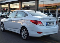 2017 Accent Blue DİZEL-OTOMATİK-HATASIZ-BOYASIZ 79.000 km.de