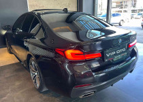 VİP OTO‘ DAN 2023 520i 5 BÖLGE/HARMAN/OTONOM/4 K ISITMA/VAKUM