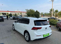 VOLKSWAGEN GOLF 1.0 eTSI 110 DSG LIFE