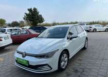 VOLKSWAGEN GOLF 1.0 eTSI 110 DSG LIFE