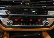 BMW 520i SEDAN LCI 1.6 170 LUXURY LINE++