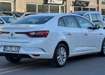 CEYLİN OTOMOTİVDEN 2020 MODEL DEĞİŞENSİZ MASRAFSIZ MEGANE 4