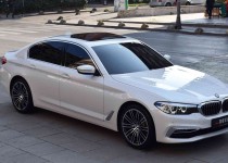 BOSS 2019 520İ LUXURY LİNE NBT-VAKUM-HAYALET+E.BAGAJ-NAVİ-BAYİİ!