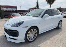 2013 Porsche Cayenne Diesel Sport Design